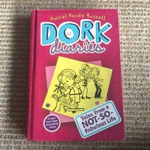Dork Diaries by Rachel Renee Russell